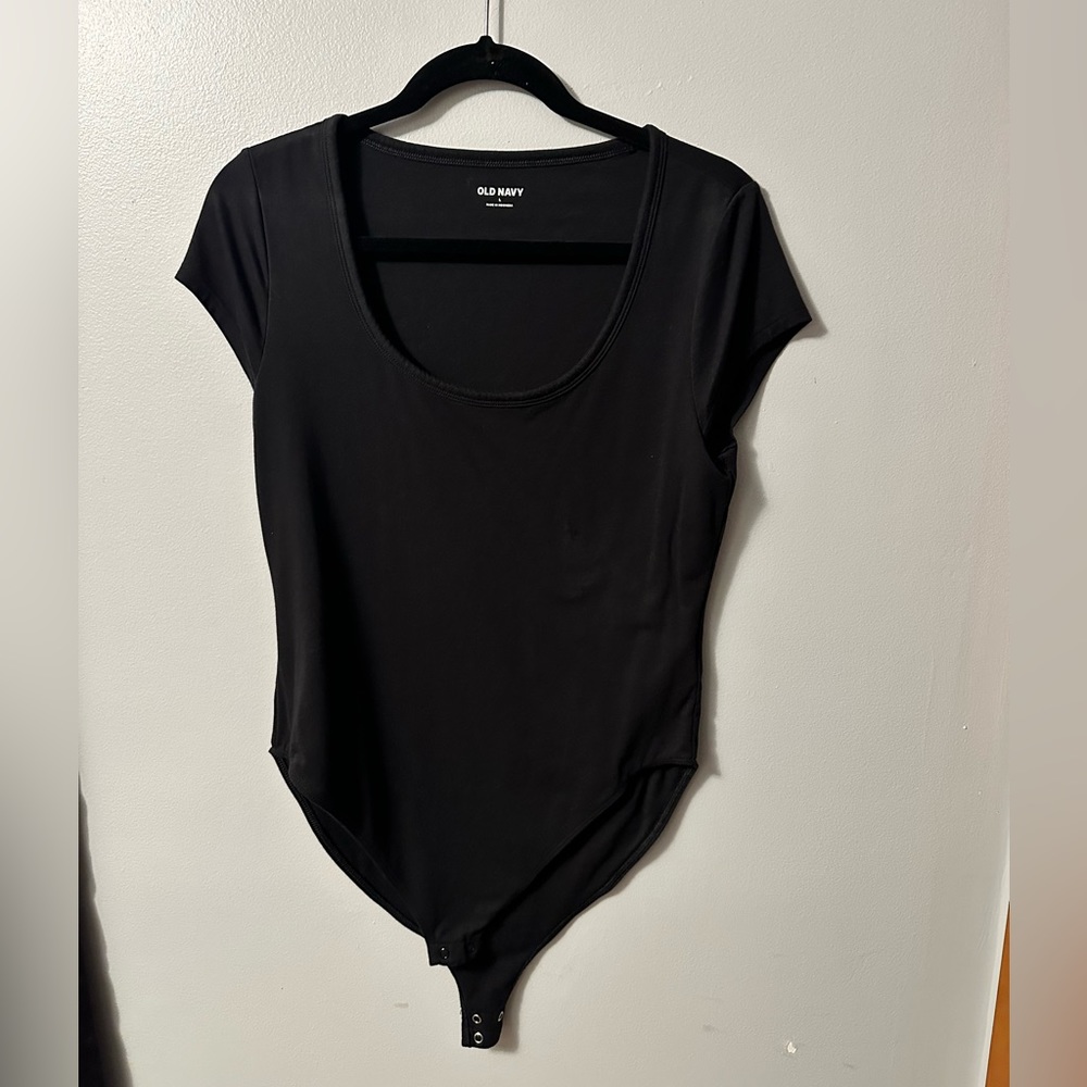 Women’s short sleeve body suit